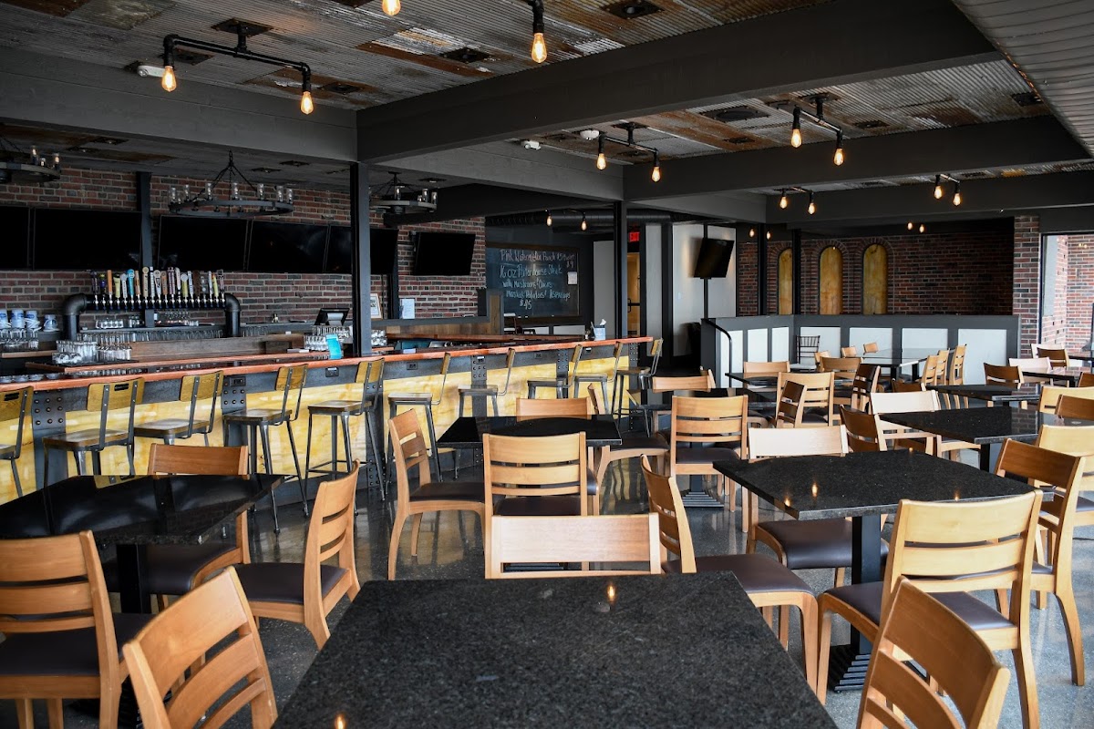 Dive At St Clair Inn